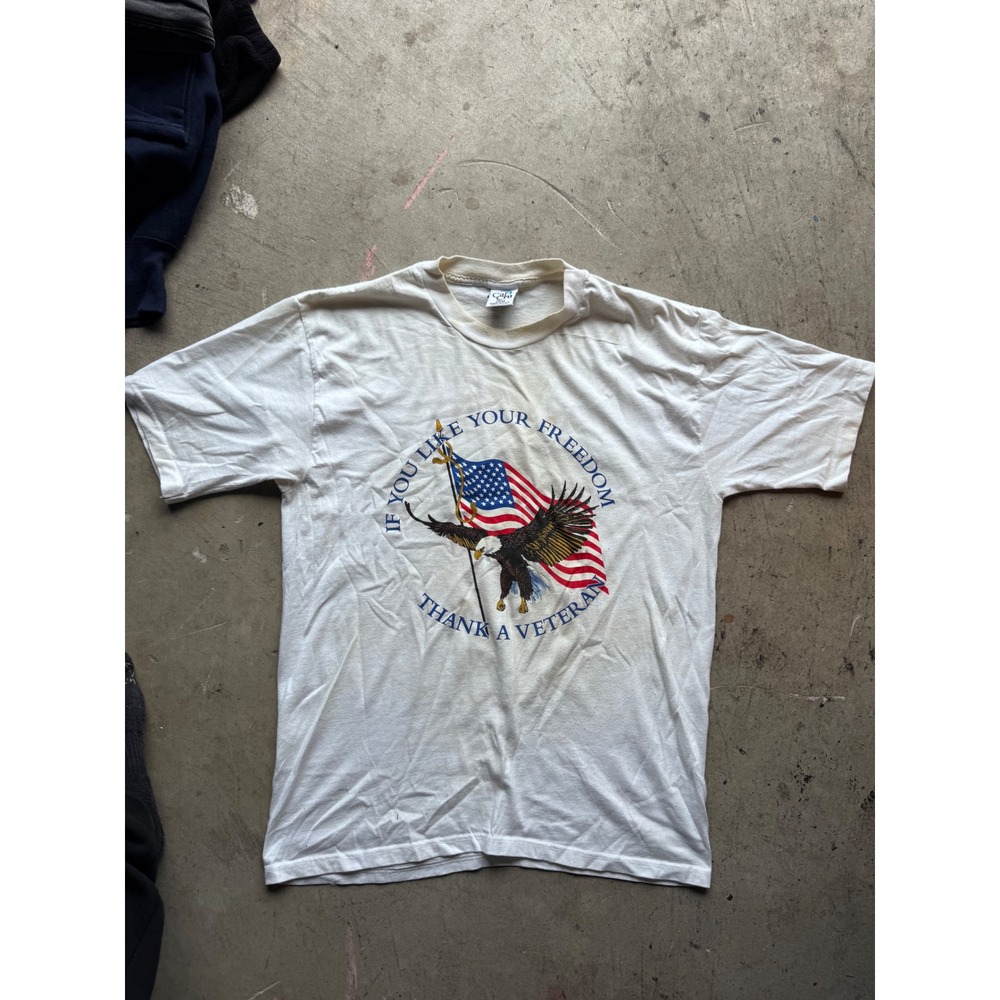 Vintage Cal Cru Thank A Veteran American Flag Eagle Graphic T-Shirt White Large